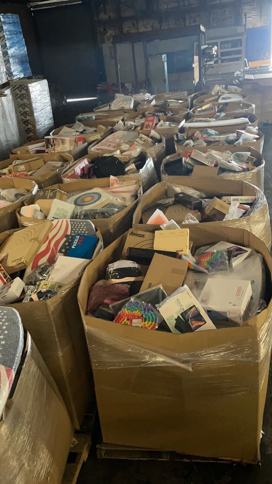 WALMART 1 Pallet General merchandise/Electronics